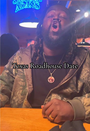 IYKYK!! 🥹 #texasroadhouse #dinnerdate #texasroadhouserolls #happyfriday #funnyvideos