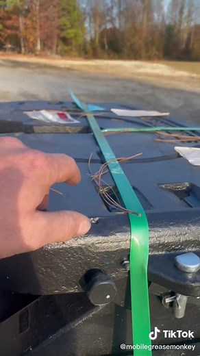 New locking 5th wheels for Mack #dieselmechanic #imdoingitwrong #snapontools #macwrenches