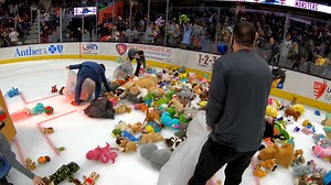 POV: You're on the ice at Rocket Mortgage FieldHouse picking up 𝟭𝟬,𝟭𝟲𝟴 𝘀𝘁𝘂𝗳𝗳𝗲𝗱 𝗮𝗻𝗶𝗺𝗮𝗹𝘀 at Teddy Bear Toss on Friday night 🧸☂ | Cleveland Monsters