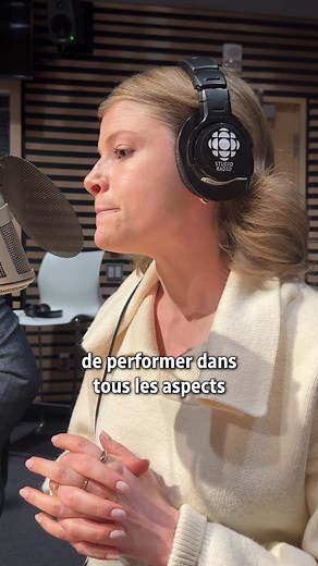 Geneviève Garon, journaliste à Radio-Canada raconte le mal-être qu’elle a vécu lorsqu'elle souffrait d'un trouble du comportement alimentaire, alors qu’elle lance Dans le trouble, un balado sur cette maladie. Écoutez l'entrevue complète à l'émission Tout peut arriver sur RC Ohdio. (Émission du 3 février 2024) | ICI Première
