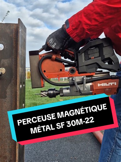 Perceuse Magnétique SF 30M-22 : Innovation sur Chantier