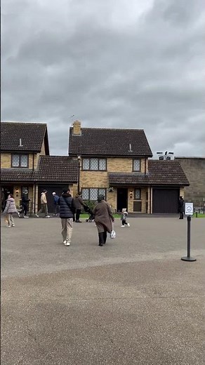 Harry Potter’s Uncle’s House at Private Drive #vernon #dursley #dudley #petunia #warnerbros