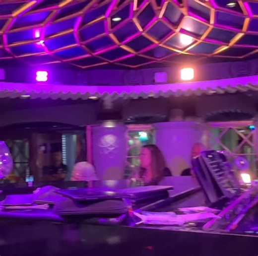 What’s a cruise ship piano bar sing along without a little Bennie and the Jets?! It’s one of those songs that cruisers tend to come out of their shell for. This was last week on Carnival Miracle. I’m gearing up to start a new contract on Carnival Celebration on Feb 22nd! Bring your electric boots and come party with me! | Big Richard