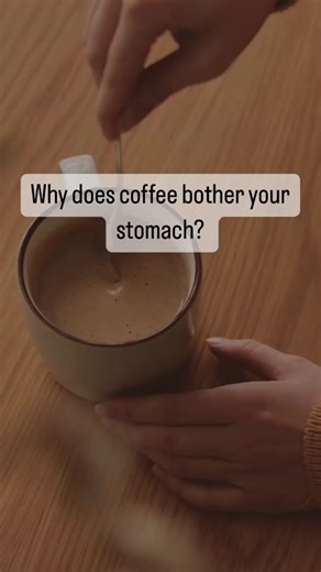 Caffeine and coffee acids are the main culprits for why coffee might be upsetting your stomach. Caffeine is a natural stimulant but it also increases contractions in your digestive tract as well as the production of stomach acid. Low-acid coffee options: ☕️Dark roasts Dark roast coffees tend to be less acidic because they contain fewer compounds that cause stomach cells to produce acid. ☕️Espresso beans Because the brewing process is shorter for an espresso or hot espresso drink, this lessens th