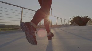 Meet Stephanie, a true inspiration for anyone striving to live a healthy lifestyle, no matter what challenges they may face. | Crunchmaster
