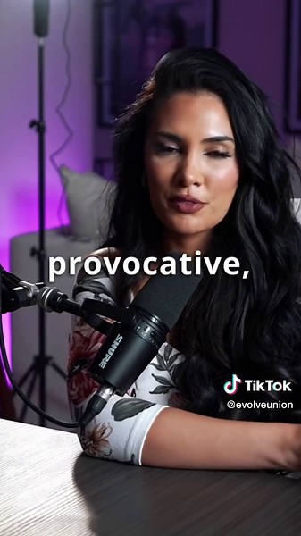 Why Women Are Promiscuous. #promiscuous #attention #dating #datingtips #girltips #psychology #podcast #girlpsychology #mindset #understand