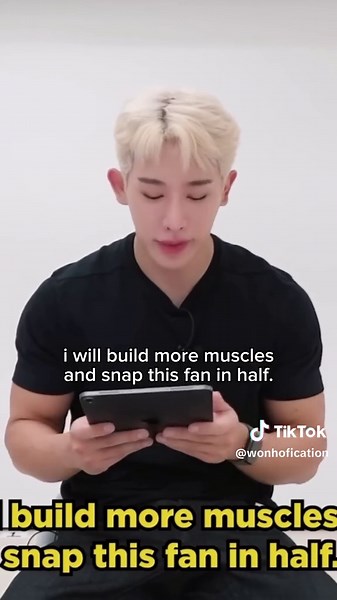 Wonho Reading Thirst Tweets: A Fun K-Pop Reaction