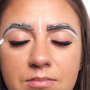 This is how a professional brow tinting is done! | MetDaan Makeup