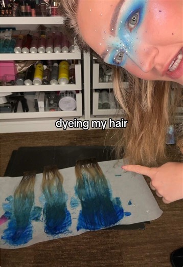 Transform Your Hair with Aquamarine Dye and Extensions