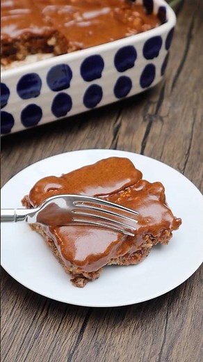 Sticky Toffee Baked Oats #shorts #glutenfree #bakedoats #stickytoffee #autumn #autumnrecipes