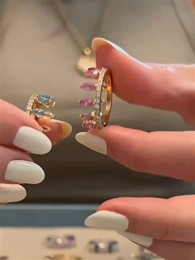 Elegant Stone Ring: Discover the Latest Trendy Design