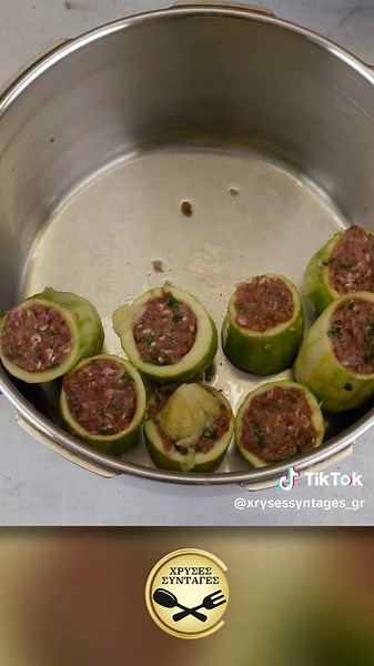 Γεμιστά Κολοκυθάκια με Αυγολέμονο - Συνταγή