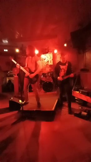 Merci Cécile pour la vidéo ! Marvinz Troma/Café-concert Marquis de Sade Rennes/08 11 25 | Marvinz Troma