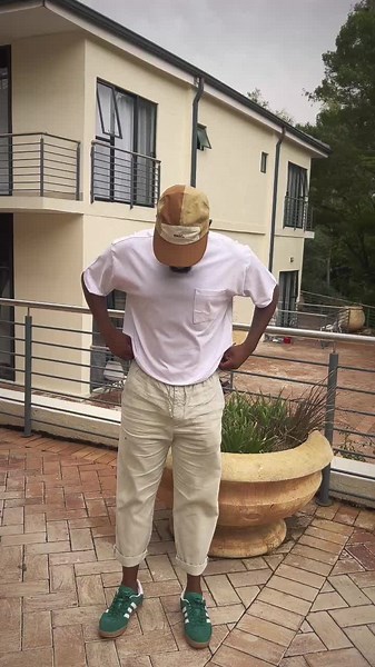 unathi_m__ (@unathi_m__)’s videos with original sound - Litha Choi