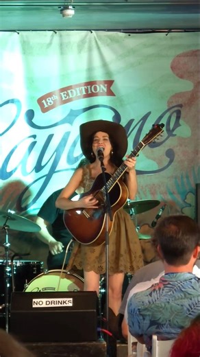 Alicia Blue - Waitress Blues LIVE CLIP - Cayamo 18 (Mar 15, 2026)