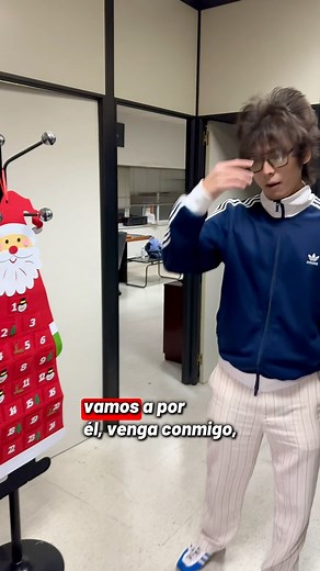 🎄DÍA 2 del calendario de adviento de Álvaro, que NUNCA tuvo uno 😳