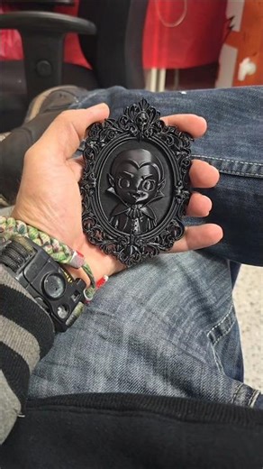 Vampire Victorian Goth Wall Décor 🧛 Design Result #GothDecor#VictorianGoth #3dprinting#3dprint#goth