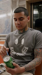 Painting a stranger on my soda can 👨🏽‍🎨 - @devonrodriguezart Comment below where are you from? 🌎 👇🏼 ➡️If you want to support Devon’s Keep Smiling campaign, checkout his super cool hoodies or shirts (Link in bio)⬅️ Full video on Official Accounts of Devon: TikTok/Instagram/Facebook: @devonrodriguezart & @devonrodriguez_espanol Twitter: @subwaydrawings YouTube: @devonrodriguezart1 #devonrodriguezart #NYCSubwayArtist #NYCArtist #artist #portraitdrawing #pencildrawing #drawingface #drawingreal