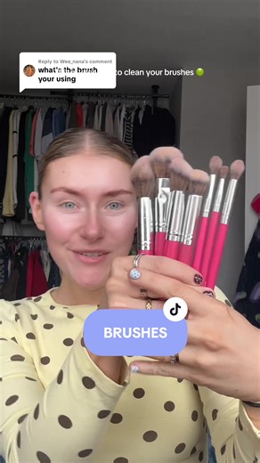 Essential Guide to Cleaning Your Makeup Brushes