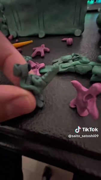 Guerras de Plastilina: El Mundo de Saito Satoshi