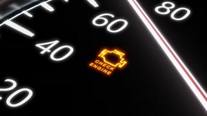 No todos lo saben: qué significa que se prenda la luz del check engine en el tablero del auto