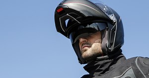 AGV introduces the Sportmodular – the first full carbon flip face helmet