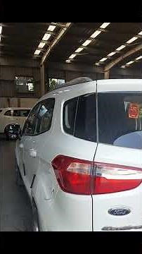 Car indicator fast flashing #automobile #automotive #carcare #mechanic #carenthusiast #carrepair