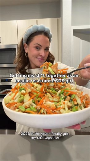 Chloe Xandria | Pittsburgh, PA on Instagram: "Make dinner with me as an insulin resistant PCOS girl who wants to get my sh*t together this year. I'm SO TIRED of being exhausted & feeling like crap. If I can make small changes to feel better, I'm going to do it! Recipe from Bakerita on Pinterest but I changed a few things!! Recipe: 1 small head cabbage 1 bag shredded carrots 1 bag shelled edamame 1 can drained garbanzo beans Scallions Crushed peanuts Chicken breasts marinated in Japanese bbq sauc