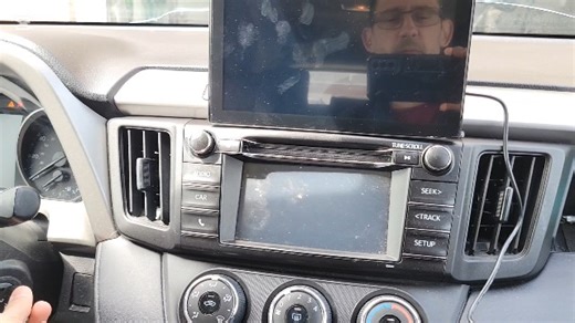 Watch see the setup of this carplay screen on Amazon Live