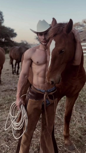 Exploring the Country with Cowboys: Texas Vibes and Western Charm