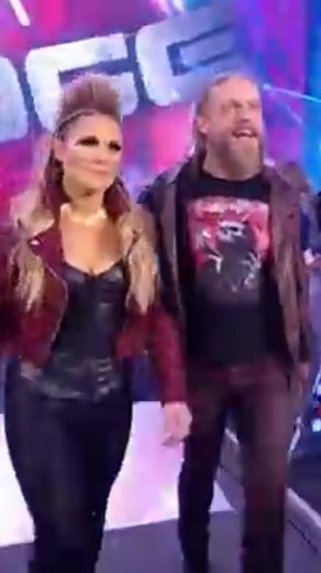 Edge And Beth Phoenix Raw Entrance #wwe #edge #bethphoenix #wweraw #wwesmackdown #wrestlemania #foryou #wrestling #explorepage #zxycba
