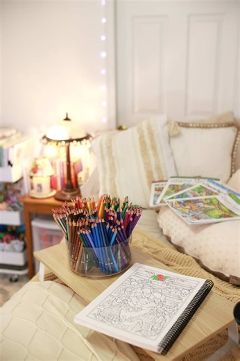 Exploring Cozy Hobbies for Homebodies