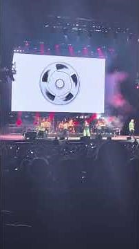 "Weird Al" Yankovic - "White & Nerdy" (Parody of "Ridin' Dirty") (Live - Grand Rapids, MI)