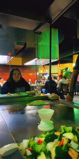 Onion Volcano Technique in Hibachi Cooking