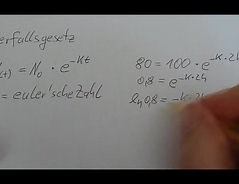 Formel für Halbwertszeit - so berechnen Sie diese richtig