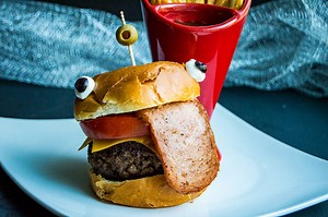 Fortnite-Inspired Durr Burger Recipe