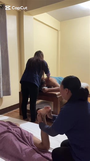 Kathamandu Chabahil Our service Sauna bath Hot stone Therapy Moroccan bath Ledies jacuzzi Gents jacuzzi Steam bath Massage service Shirodhara therapy 🧘‍♀️ Spa Himalayan Parlour – For Your Ultimate Relaxation! 💆‍♂️💆‍♀️ 📍 चाबहिल चोक, मेडिकेयर हस्पिटल र हेल्पिङ Hand हस्पिटलको बीचमा, नबिल बैंकको तेस्रो तल्ला, राम भवन – काठमाडौं ✨ Gents & Ladies दुबैका लागि Complete Massage सेवा ✨ शारीरिक तथा मानसिक थकान हटाउनको लागि प्राकृतिक र सन्तुलित सेवा ✨ अनुभवी र मैत्रीपूर्ण स्टाफद्वारा सेवा प्रदान 📅 आजै 