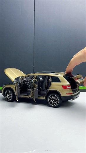 Skoda Kodiaq Miniature Model Car #car #skoda #diecastcars