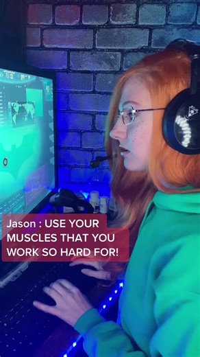 He’s been through it ok #barbaragordon #batfam #batgirl #oraclecosplay #DC #barbaragordoncosplay #dccosplay