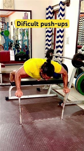 Balancing push-ups #dcfittips #motivation #dcmusclemania #chest #pushupchallenge #chest