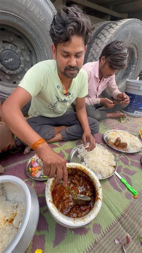 Truck Driver साहब खिलाए Mutton Curry।😍#mutton #drivers