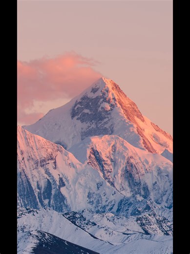 Exploring Gongga Mountain: Golden Winter Photography