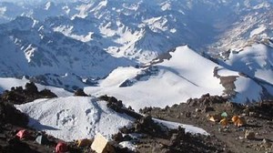 Murió un andinista en el Aconcagua e intentan rescatar a otro