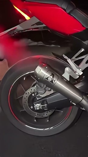 SOUND UP! Arrow Pro full exhaust system on 2025 cbr 650r 😎 #race #bike #newyork #honda #motorcycle