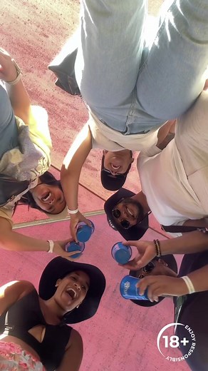 You can find me on the #LiteSideOfSA20, throwback to getting to know the cricket, the people and the vibe #LitenUp ❄️ #castlelite