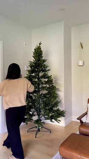 How to Fluff Your Faux Tree Like a Pro