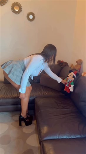 Irma Vazquez on Instagram: "Imagina que te desbloqueo el recuerdo , uniforme , temporada navideña y nos toca darnos en el intercambio un regalo será el mejor día … #azucaralejandra #losangeles #manhattan #houston #chicago #dallas #seattle #denver #miami #sandiego #orlando #phoenix #philadelphia #sanantonio #sanjose #austin #charlotte #sanfrancisco #fortworth #columbus #boston #washington #lasvegas #atlanta #neworleans #honolulu #sanjuan #reels #usa"