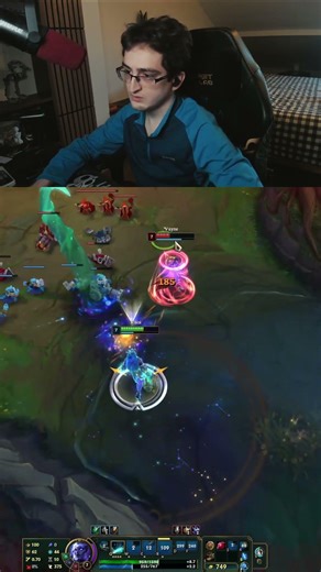 ILLAOI beats VAYNE in MASTER… because of this 👀🔥