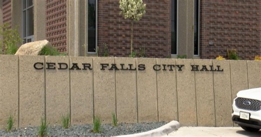 Cedar Falls residents size up 5 city administrator finalists