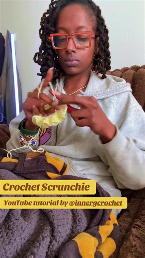 YouTube Tutorial by @innergcrochet 🧶 #crochetyoutube #crochetscrunchie